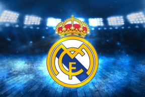 国足无缘2026世界杯-Doinb天神下凡！电竞巨人爆冷掀翻尤文图斯，高光表现燃爆全场
